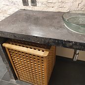 Mueble una sola pieza marmolina. Un proyecto de Diseño de Victoria Ortiz Lara - 03.11.2022