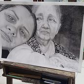Meu projeto do curso: Retrato realista com lápis grafite. Traditional illustration, Fine Arts, Sketching, Pencil Drawing, Drawing, Portrait Drawing, Realistic Drawing, Artistic Drawing, and Figure Drawing project by Vitória Gurgel - 11.02.2022