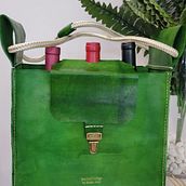 My project for course: Handmade Leather Bag Creation for Beginners. Design, Accessor, Design, Arts, Crafts, and Sewing project by Shelia Hines Coleman - 10.29.2022