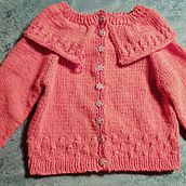 Mi proyecto del curso: Tejido de prendas infantiles con raglán top down. Fashion Design, Fiber Arts, Knitting, and Textile Design project by Carmen Leiva montiel - 11.12.2022