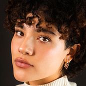 Mi proyecto del curso: Fotografía de belleza . % Andres Sanchez tarafından hazırlanan Fotoğrafçılık, Portre Fotoğrafçılığı, Stüd, o Fotoğrafçılığı, Ve Dijital Fotoğrafçılık projesi - 11.21.2022