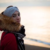 Ritratto con sfondo sfocato e post produzione. Un progetto di Fotografia di Nicola Guidi - 01.12.2022