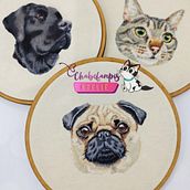 Meu projeto do curso: Retratos bordados de pet: pintura com linha. Un progetto di Ricamo, Illustrazione naturalistica e Textile Design di Fabiele Caetano Vaz Cabral - 04.12.2022