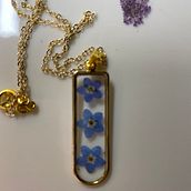 My project for course: Resin Jewelry Design. Un progetto di Design di accessori, Artigianato, Design di gioielli e DIY di berrin arslan - 11.12.2022