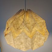 Mon projet du cours : Création de lampes en papier. Un proyecto de Artesanía, Diseño, creación de muebles					, Diseño de iluminación, Papercraft, Decoración de interiores y DIY de catherinetremblay24 - 13.12.2022