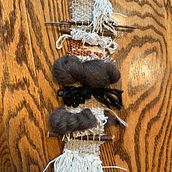 My project for course: Hand Weaving Techniques for Beginners . Un progetto di Artigianato, Interior Design, Fiber Art, Tessitura e Textile Design di robin.jourdan - 08.12.2022