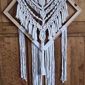 My project for course: Introduction to Macrame Tapestry. Accessor, Design, Arts, Crafts, Fiber Arts, Macramé, and Textile Design project by rdhoog4 - 12.16.2022