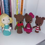 Meu projeto do curso: Amigurumi: crie dedoches de crochê. Crochet, Amigurumi, and Textile Design project by Leonor Salicio - 12.20.2022