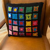My project for course: Granny Square Crochet: Make Your Own Sweater. Projekt z dziedziny Projektowanie mod,  Tkactwo, DIY, Sz, dełkowanie, Wzornictwo tekst i liów użytkownika mariaariasevans - 21.12.2022