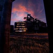 Shipyard - Typeface creation and projection. Design, Photograph, T, pograph, T, pograph, Design, and Graphic Design project by jay halim - 07.28.2021