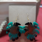 Mi proyecto del curso: Diseño de joyería en resina. Un progetto di Design di accessori, Artigianato, Design di gioielli e DIY di Ioana Bota - 26.12.2022