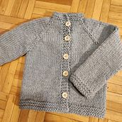Mi proyecto del curso: Tejido de prendas infantiles con raglán top down. Fashion Design, Fiber Arts, Knitting, and Textile Design project by m_orusco - 12.26.2022