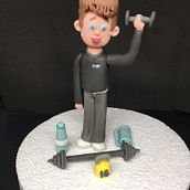 Mi proyecto del curso: Modelado de personajes con pasta de azúcar. Un proyecto de Diseño, Diseño de personajes y DIY de Lorena Ibañez Sanchez - 22.12.2022