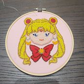Mi proyecto del curso: Retratos bordados en pedrería. Accessor, Design, Embroider, Decoration, and Textile Design project by Vania Ojeda - 12.28.2022