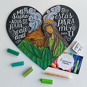 Mi Portafolio @apuratizaconevi. Un projet de Lettering, Conception d'affiches, Dessin artistique, Illustration traditionnelle , et Artisanat de Evimarian Chacin - 01.01.2023