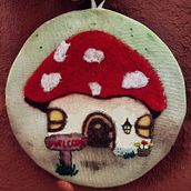 Mi proyecto del curso: Ilustración textil con acrílico, fieltro y bordado Ein Projekt aus dem Bereich H, werk, Stickerei, Malerei mit Acr, l, Nadelfilzen und Textildesign von Valus Art - 02.01.2023
