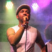 Sydney Salvador: Artista. Un proyecto de Música, Cine, vídeo, televisión, Br, ing e Identidad, Educación, Televisión, Redes Sociales, Producción audiovisual					, Instagram, YouTube Marketing y Producción musical de Sydney Salvador - 01.01.2023