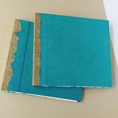 Encuadernación artesanal sin costuras: dos cuadernos de hojas sueltas. Un proyecto de Encuadernación, DIY, Artesanía y Papercraft de ralitsa_nenova - 04.01.2023