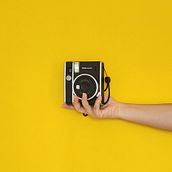 Fotografía de producto "Ojo verde". Advertising, Photograph, Marketing, Social Media, Mobile Photograph, Product Photograph, Mobile Marketing, Instagram, Instagram Photograph, Lifest, and le Photograph project by Lissette Aguirre - 01.04.2023