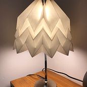 My project for course: Design Your Own Paper Lamp. Un proyecto de Artesanía, Diseño, creación de muebles					, Diseño de iluminación, Papercraft, Decoración de interiores y DIY de Jean Lee Cole - 08.01.2023