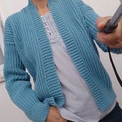 Meu projeto do curso: Crochê: crie roupas com apenas uma agulha. Un proyecto de Diseño de moda, Tejido, DIY, Crochet y Diseño textil de soniacoelho - 14.01.2023