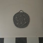 Mon projet du cours : Initiation à la vannerie : la technique du colombin . Design de acessórios, Artesanato, Design de moda, Tecido, e Design têxtil projeto de Beatriz Sanz - 14.01.2023