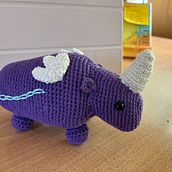Mi proyecto del curso: Diseño y creación de amigurumis. Arts, Crafts, To, Design, Fiber Arts, DIY, Crochet, Amigurumi, and Textile Design project by Nancy Estrada - 01.14.2023