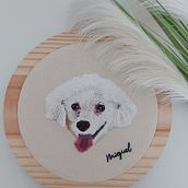 Meu projeto do curso: Retratos bordados de pet: pintura com linha. Un progetto di Ricamo, Illustrazione naturalistica e Textile Design di Maelly Aires - 16.01.2023