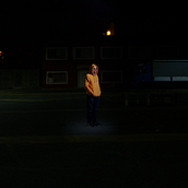 Mi proyecto del curso: La luz fantasma: técnica de iluminación y tratamiento del color. Un proyecto de Fotografía, Post-producción fotográfica		, Fotografía de retrato e Iluminación fotográfica de Victoria Conesa González - 18.01.2023