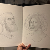My project for course: Portrait Sketchbooking: Explore the Human Face. Un projet de Esquisse , Dessin, Dessin de portrait, Dessin artistique , et Carnet de croquis de Jesus Roldan - 05.01.2023