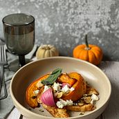Mon projet du cours : Stylisme culinaire : l'art du dressage d'assiette. Design, Food Photograph, DIY, Food St, and ling project by Lucile Vivat - 01.11.2023