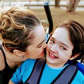 Maternidade adaptada. Un progetto di Scrittura, Stor, telling, Narrativa e Scrittura creativa di Ludmila Barros - 19.05.2023