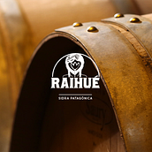 Raihué Sidra - Brand Identity. Br, ing, Identit, Graphic Design, Packaging, Br, Strateg, Logo Design, Cop, and writing project by Juan Manuel Corvalan Alcuaz - 01.24.2023