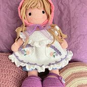 Mi proyecto del curso: Elaboración de muñecas amigurumi románticas. Un proyecto de Artesanía, Diseño de juguetes, Tejido, Crochet, Amigurumi y Diseño textil de Vera Orchid Lopez Mariño - 24.01.2023