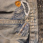 Mijn project van de cursus: Borduurwerk: reparatie van kleding. Un progetto di Ricamo, Cucito, DIY, Upc, cling e Textile Design di noorveenhoven - 25.01.2023
