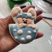 Meu projeto do curso: Decoração de biscoitos com glacê real para iniciantes. Design, Painting, and DIY project by Adriana De Oliveira Fonseca - 01.26.2023