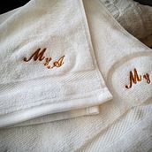 mejora tus prendas con los mejores bordados  Ein Projekt aus dem Bereich Werbung von daylu uniformes y bordados - 02.02.2023