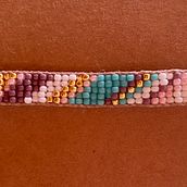 Mi proyecto del curso: Diseño y creación de joyería con mostacillas. Design de acessórios, Artesanato, Design de joias, e Tecido projeto de natalia_molina_fuentes - 04.02.2023