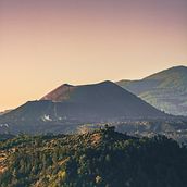 Volcán Paricutín. Un progetto di Fotografia, Paesaggismo, Pittura, Ritocco fotografico, Fotografia con smartphone, Illuminazione fotografica, Fotografia digitale e Fotografia per Instagram di Carlos Cabrera - 10.11.2022