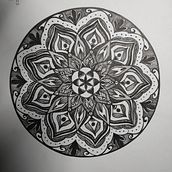 My project for course: The Art of Mandala Drawing: Create Geometric Patterns. Un projet de Dessin et Illustration à l'encre de carolvalopez7 - 06.02.2023