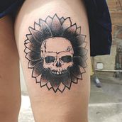 Mi proyecto del curso: Tatuaje botánico con puntillismo. Un progetto di Illustrazione tradizionale, Design di tatuaggi e Illustrazione botanica di Santiago Valderrama - 05.02.2023