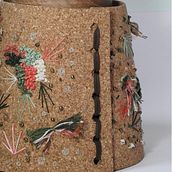 Mi proyecto del curso: Bordado y personalización de accesorios / bordado de lámpara . Accessor, Design, Jewelr, Design, Fashion Design, Embroider, and Textile Design project by Andrea Hernandez - 10.27.2021