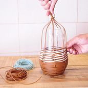 Talleres presenciales - Decoración de botellas con cable. Arts, Crafts, Creativit, and DIY project by Casa Atlântica - 02.09.2023