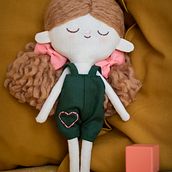 Mi proyecto del curso: Muñecos de tela: diseño, costura y creación de contenido. Arts, Crafts, To, Design, Social Media, Mobile Photograph, Product Photograph, Sewing, Instagram Photograph, Patternmaking, and Dressmaking project by María Viso González - 02.12.2023