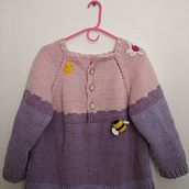 Mi proyecto del curso: Tejido de prendas infantiles con raglán top down. Fashion Design, Fiber Arts, Knitting, and Textile Design project by carito_1817 - 02.12.2023