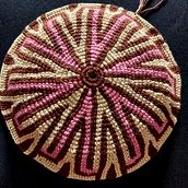 Mi proyecto del curso: Tapestry circular: diseña patterns y complementos. Un proyecto de Diseño de complementos, Pattern Design, Tejido, DIY, Crochet y Diseño textil de daryjoha - 11.02.2023