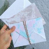 Mi proyecto del curso: Papel reciclado hecho a mano: crea un juego de papelería. Arts, Crafts, Fine Arts, Paper Craft, Bookbinding, DIY, Stationer, and Design project by Rafael López Lara - 02.14.2023