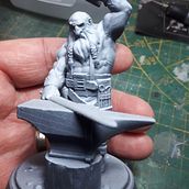 My project for course: Introduction to Painting Miniatures - A dwarf crafting a sword. Arts, Crafts, Fine Arts, Sculpture, and Decorative Painting project by arthenius - 02.14.2023