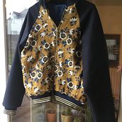 Mon projet du cours : Découpe et confection d'un blouson bomber. Fashion Design, Patternmaking, and Dressmaking project by lorecrea - 02.15.2023