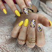 Mi proyecto del curso: Introducción al nail art. Un progetto di Design, Illustrazione tradizionale, Pittura, Pattern design e Pittura decorativa di tropicalnailsbygenesis - 13.02.2023